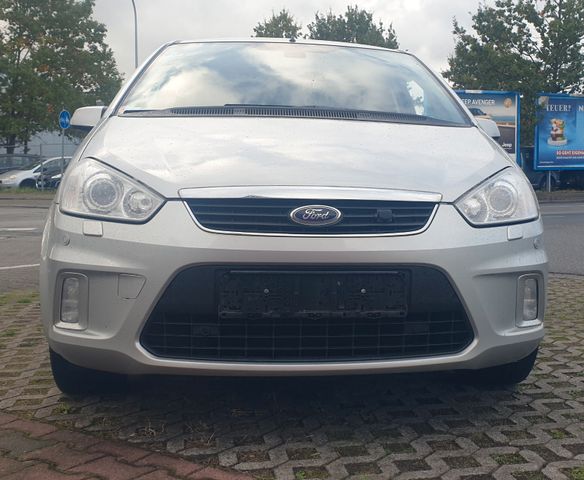 Ford C-Max Titanium