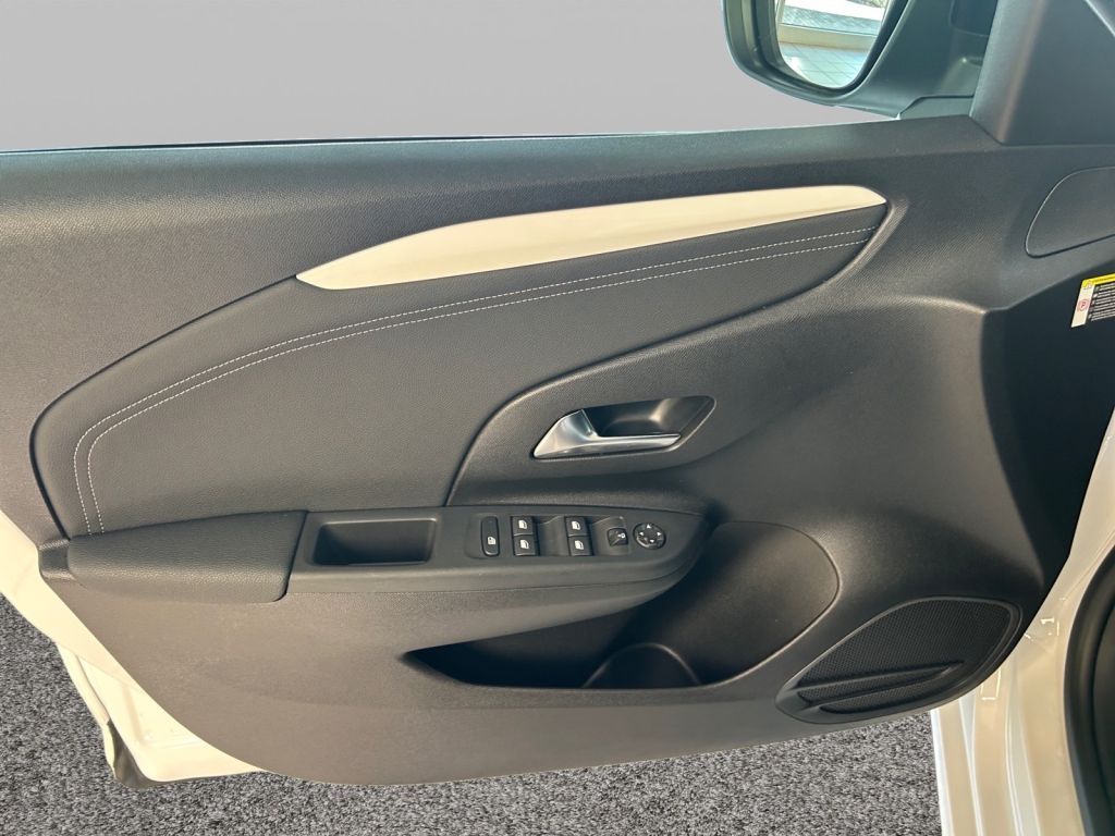 Fahrzeugabbildung Opel Corsa 1.2 GS Sitzheizung Navigation CarPlay PDC