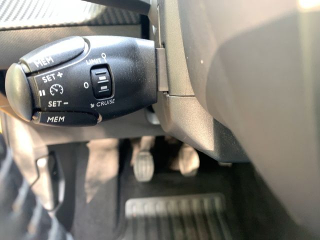 Foto Nummer 14: PEUGEOT 208