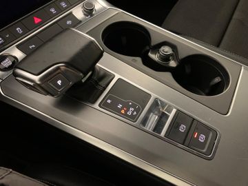 Audi A6 - 12