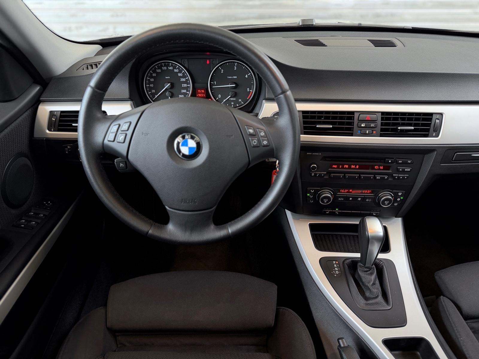 BMW 320D TOURING 2.0 177ch BVA Toit pano ouvrant Sièges chauffants sport - 1ERE MAIN