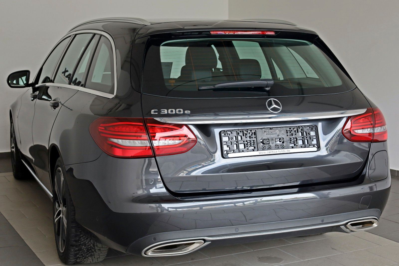 Fahrzeugabbildung Mercedes-Benz C 300e T Avantgarde Leder,Navi,LED,Kamera,SH,PDC