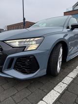 Audi RS3 Sportback,Garantie,290kmh,Keramik,Top Zustan - Audi RS3 mit Benzin-Antrieb: Sportwagen