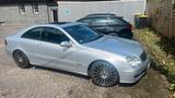 Mercedes-Benz CLK Coupe  Kompressor" Gelegenheit" - Mercedes-Benz CLK 200 mit Benzin-Antrieb: Coupé