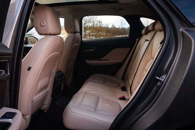 Fahrzeugabbildung Jaguar F-Pace 30 D Prestige 4WD iInz/Tausch mögl