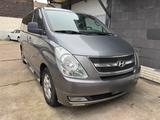 Hyundai H 1 - gebrauchte Hyundai H-1 aus dem Jahr 2010