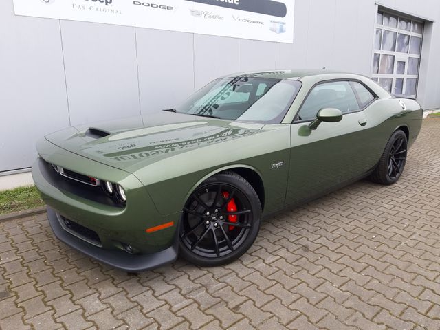 Dodge Challenger R/T 5.7 HEMI V8 "Last Call"