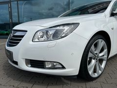 Fahrzeugabbildung Opel Insignia A ST Innov. Autom. Recaro Pano Navi 20"
