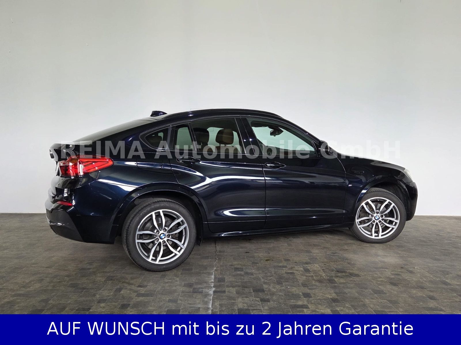 Fahrzeugabbildung BMW X4 xDrive 28 i M Sport, LED, HUD, AHK