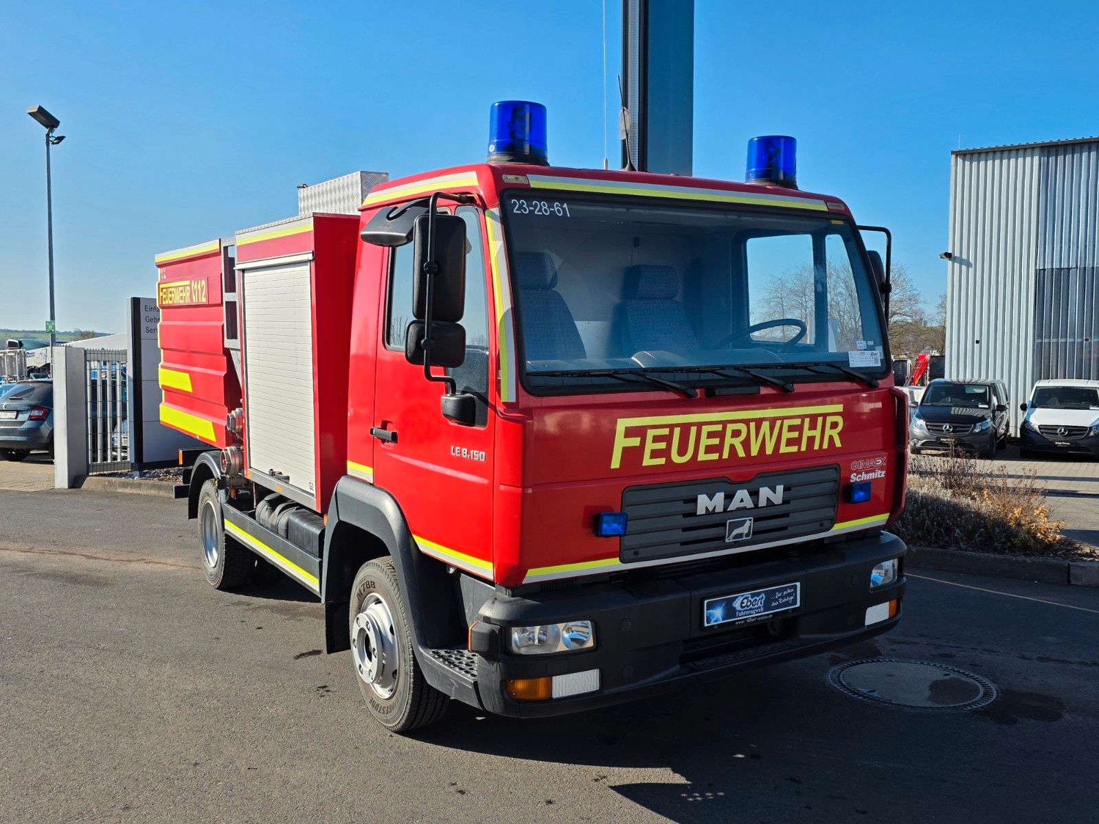 Fahrzeugabbildung MAN LE 8.150 Löschfahrzeug SLF 25/25 100/2500 Liter