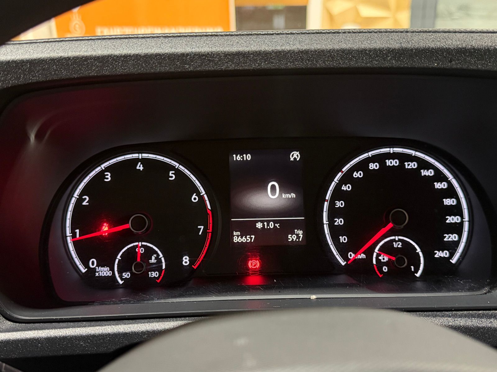 Fahrzeugabbildung Volkswagen Caddy  BLUETOOTH/AUTO-HOLD/ACC/TEMPOMAT/