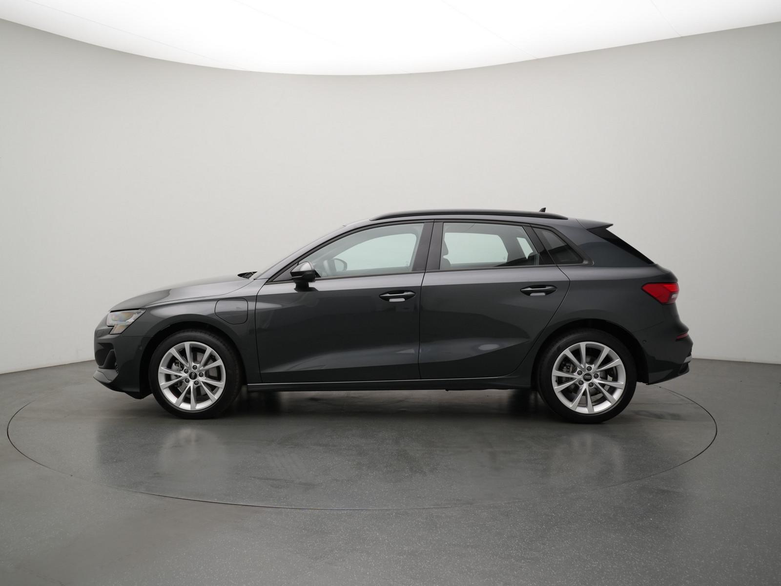 Audi A3 Sportback ACC NAVI SHZ LED KAM PDC
