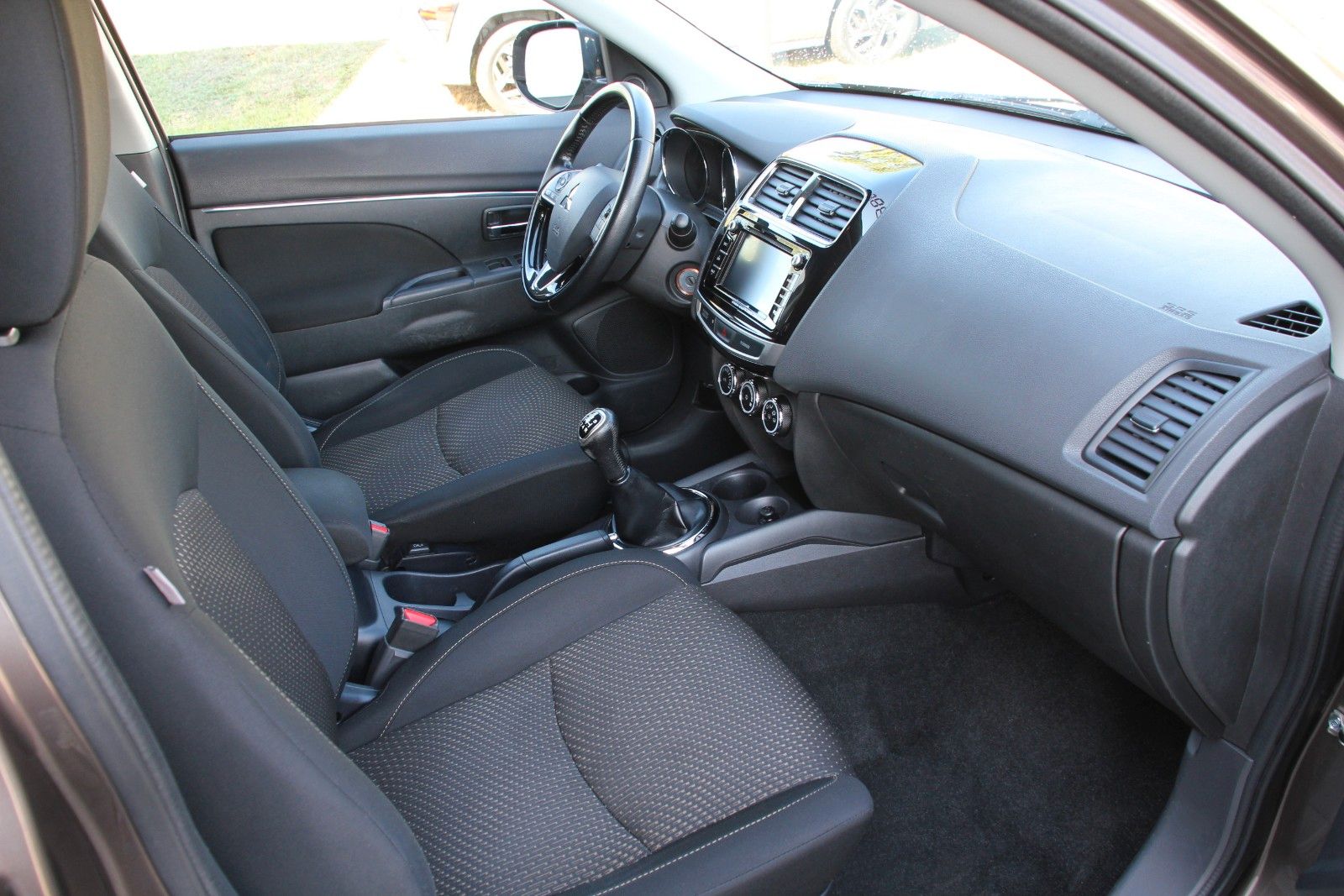 Fahrzeugabbildung Mitsubishi ASX SUV-Star 2WD