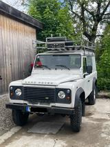 Land Rover Defender 110 TD4 Station Wagon E E - scheckheftgepflegte Land Rover Defender