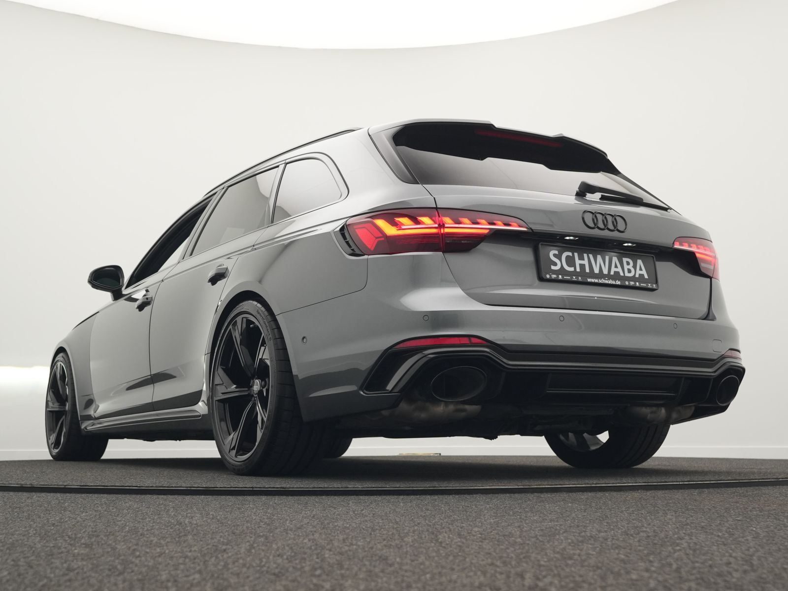 Audi RS4 - Bild 24