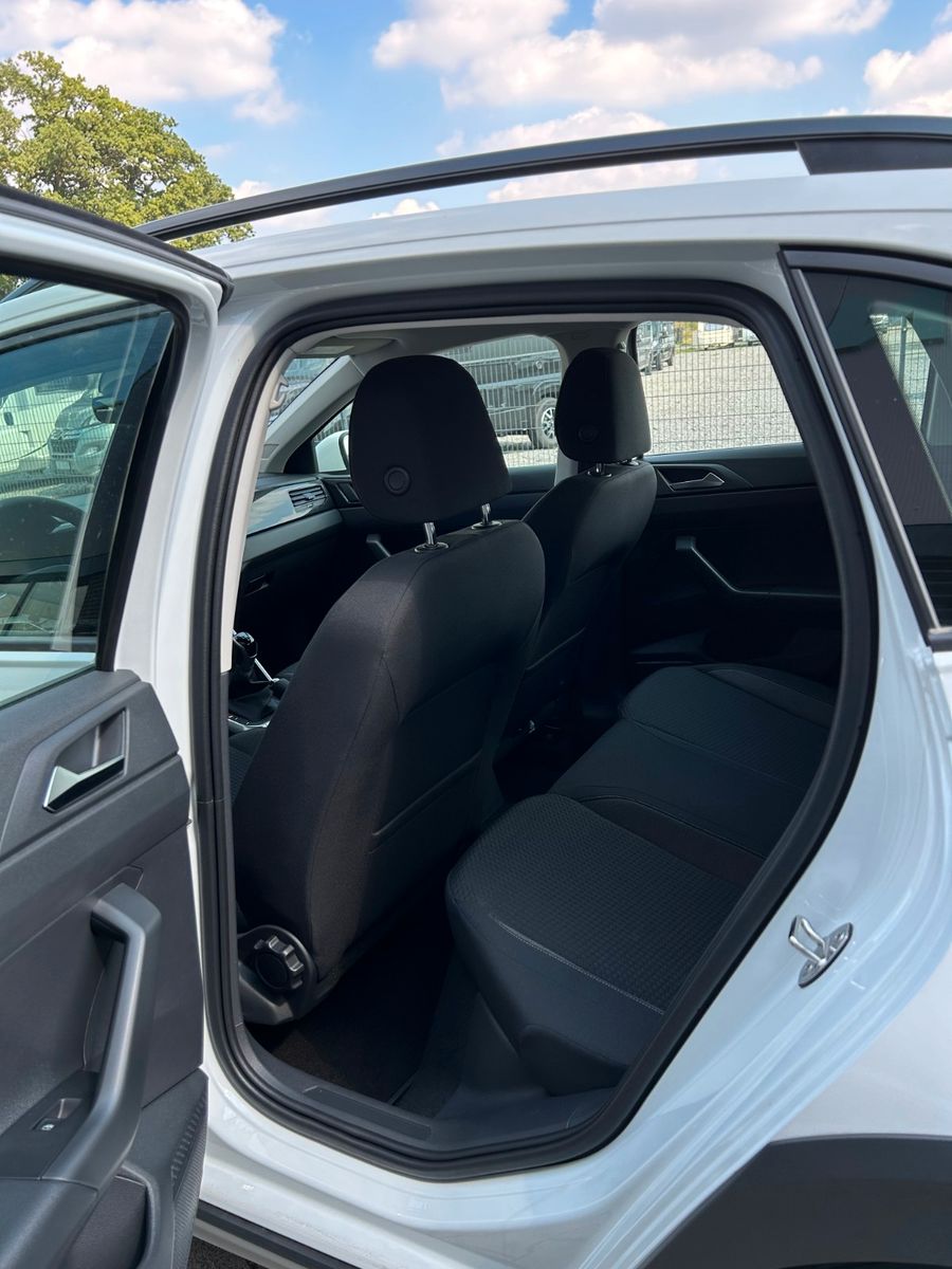 Fahrzeugabbildung Volkswagen Taigo Life 1,0 TSI ACC  Alu SHZ Digital Cockpit