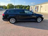 Volkswagen Passat 2.0 TDI SCR 140kW DSG Highline Varian... - VW Passat Gebrauchtwagen in Mainz