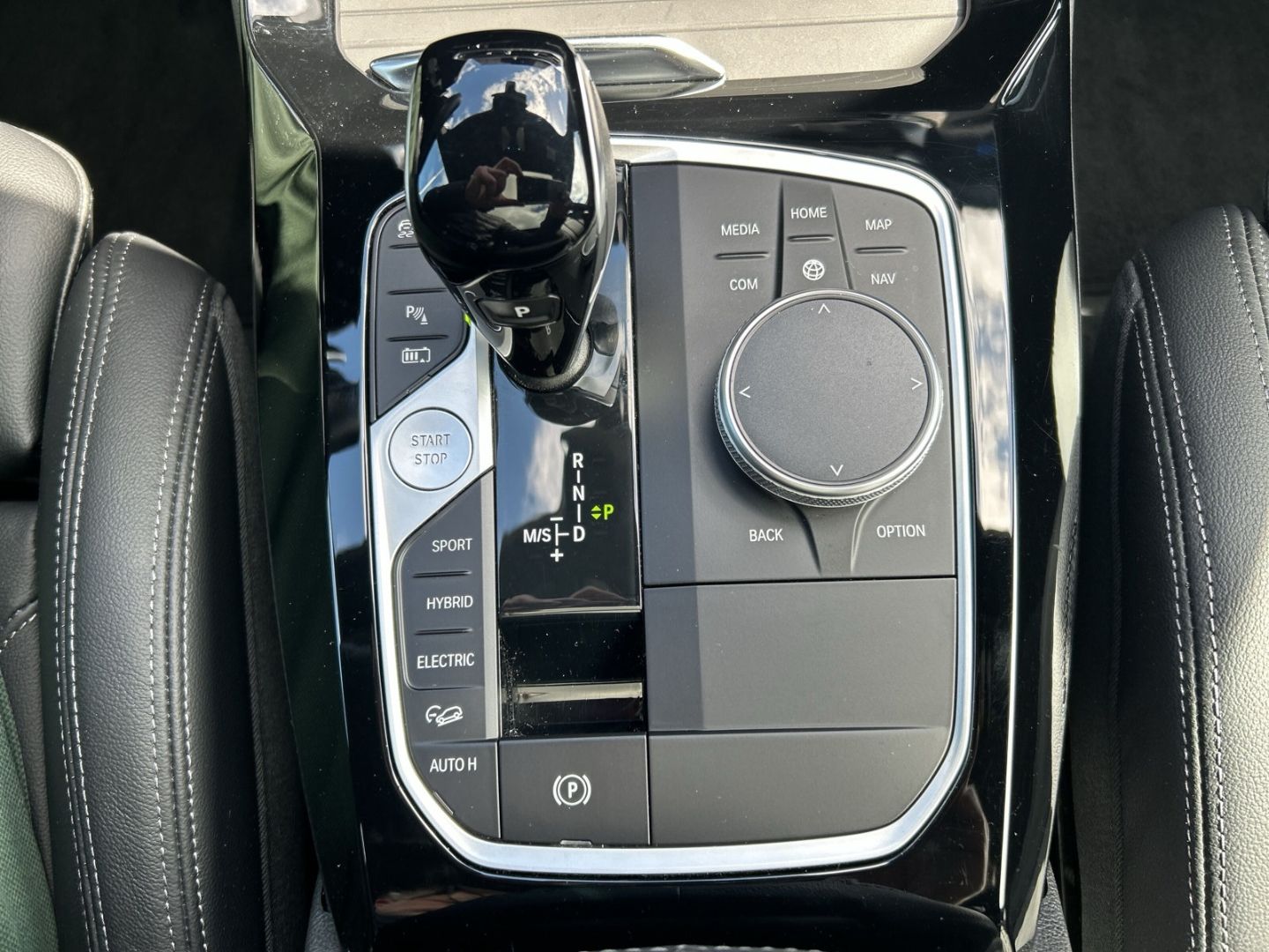 Fahrzeugabbildung BMW X3 xDrive 30e,M Sport,Panodach,Leder,HIFI,DAB,Dr