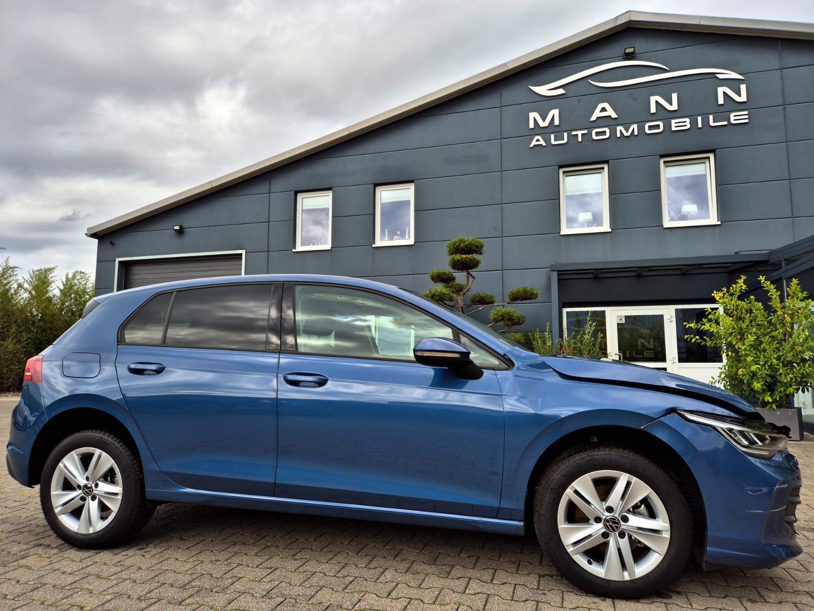 Volkswagen GOLF VIII*1.5 ETSI*110 kW*AUTOMATIK*NAVI*HYBRID*