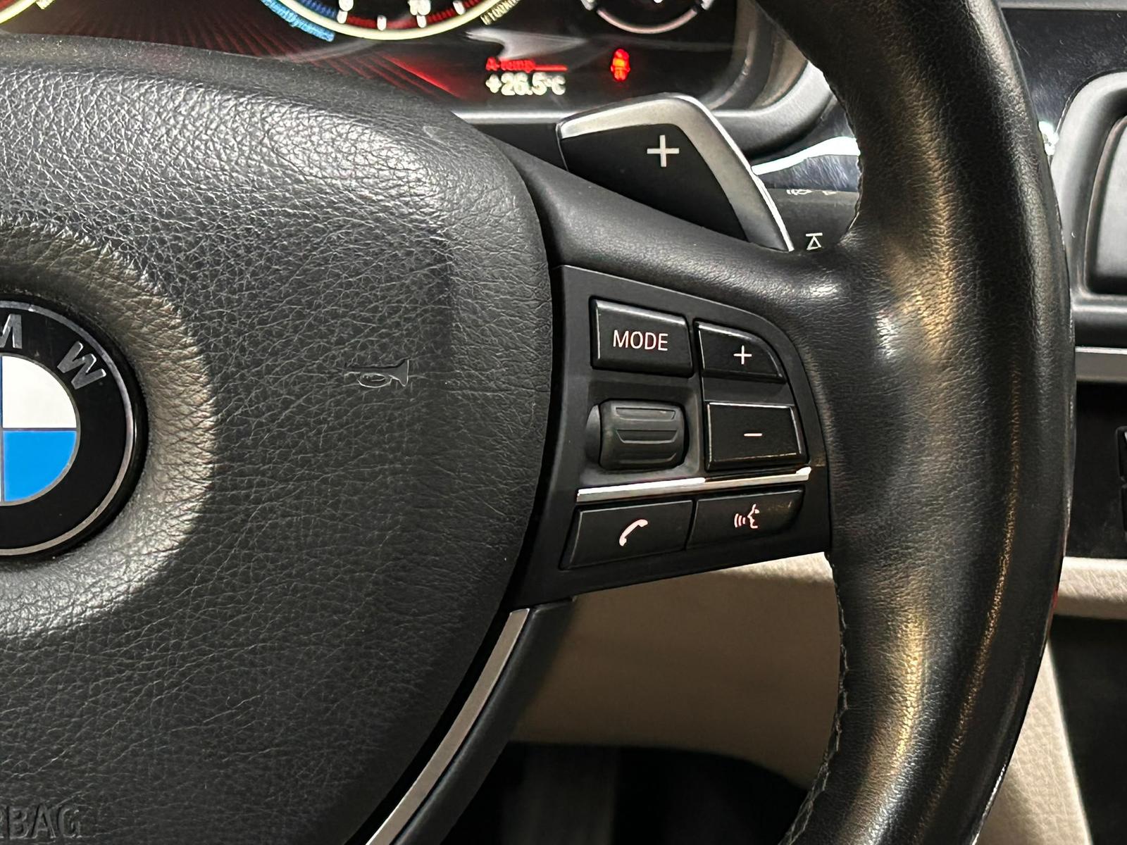 BMW 550i Touring | 408 ch | BVA | Affichage tête haute | Chauffage auxiliaire | Sièges chauffants avant/arrière | Soft Close | Attelage fixe
