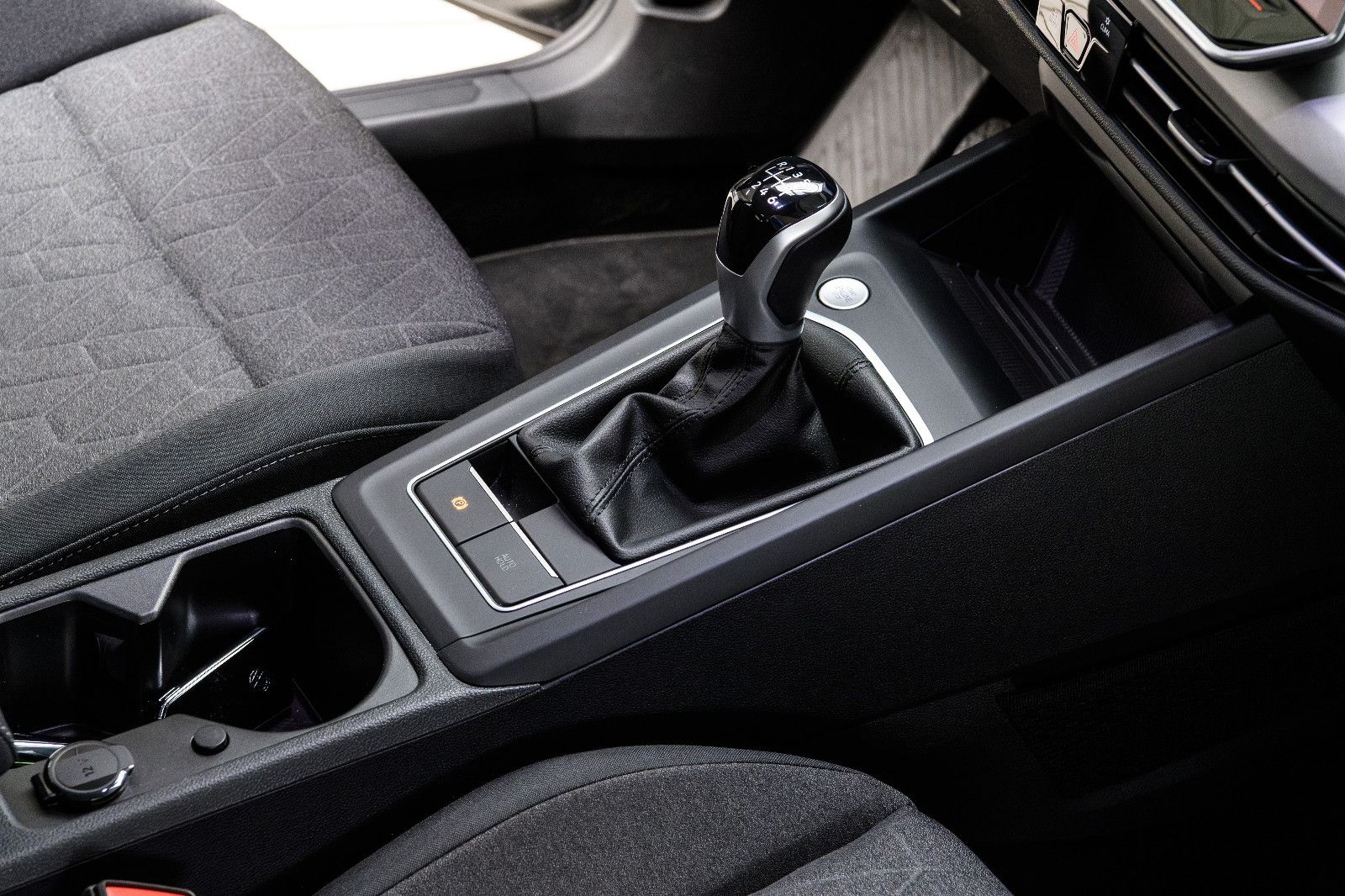 Fahrzeugabbildung Volkswagen Golf VIII. 1.5 TSI 110 kW *+LED+SHZ+ACC+RFK+LHZ