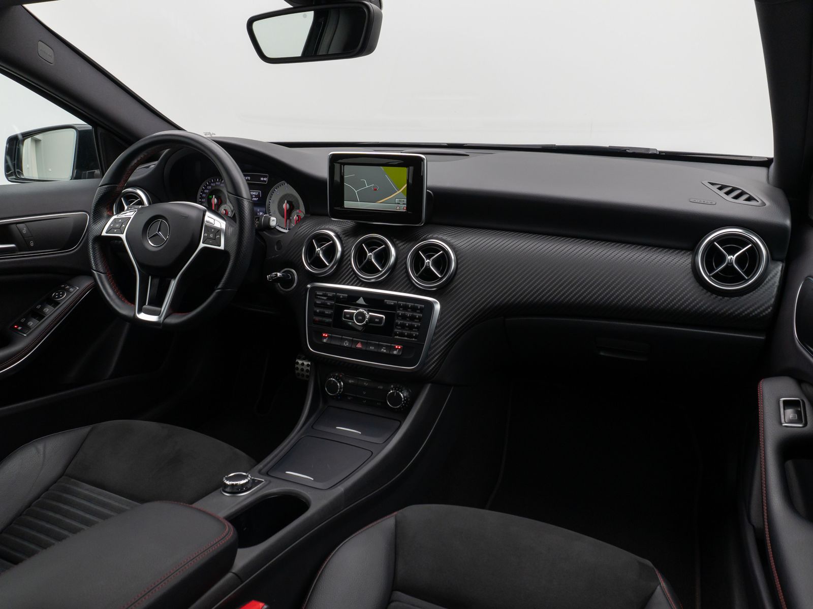 Fahrzeugabbildung Mercedes-Benz A 200 AMG Sport Kamera BiXenon Tempomat Alcantar