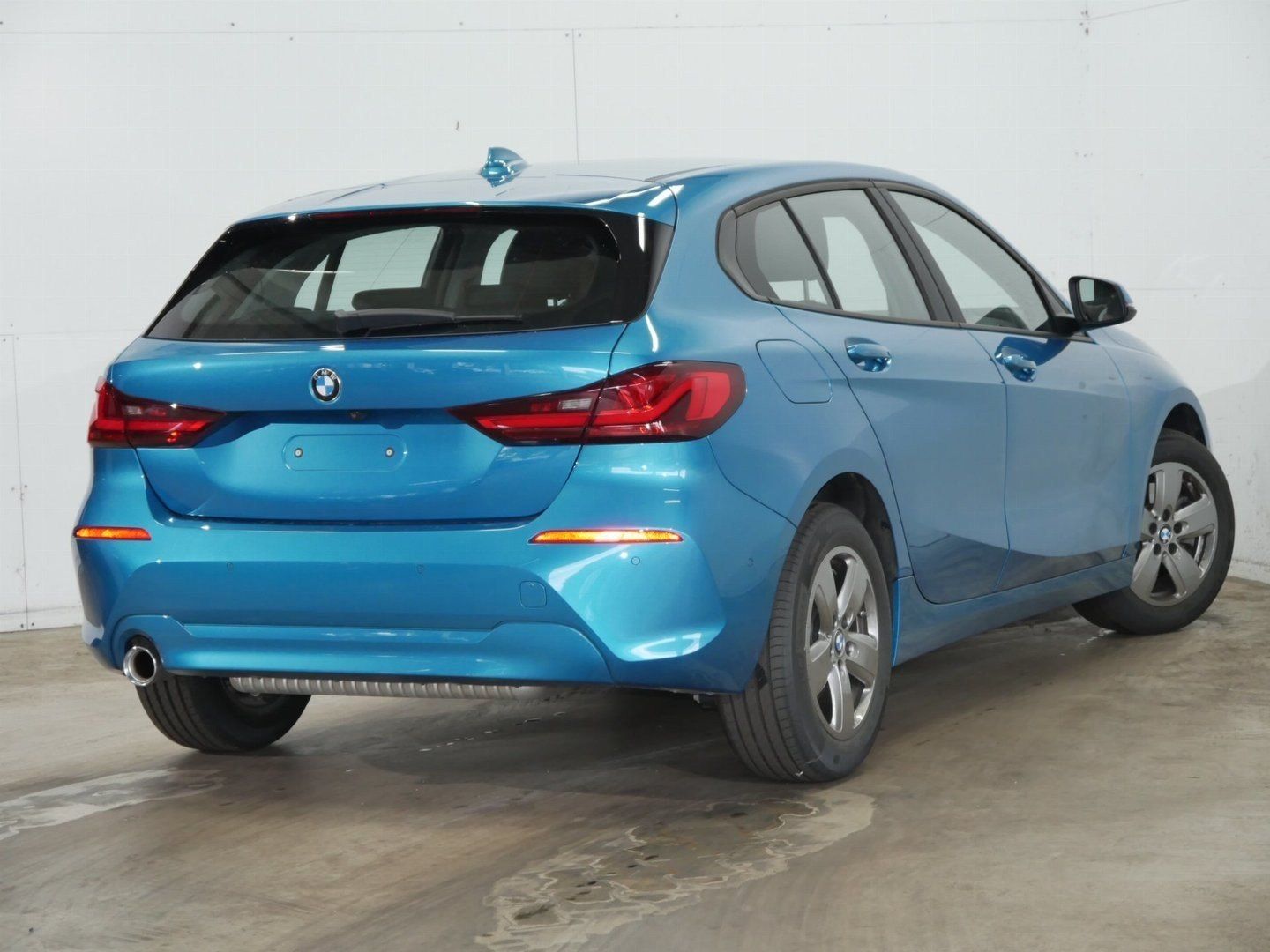 Fahrzeugabbildung BMW 116i | Außenspiegelpaket | Tempomat | Sitzheizun