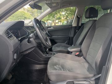Volkswagen Tiguan - 10