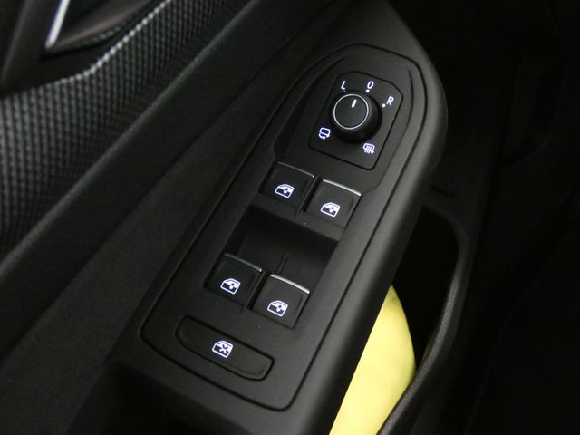 Golf Variant 1.5 eTSI R-Line DSG AHK