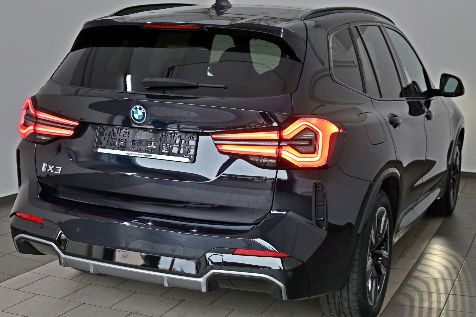 Fahrzeugabbildung BMW iX3 Inspiring Shadow-Line,Leder,Navi,Panora,360°