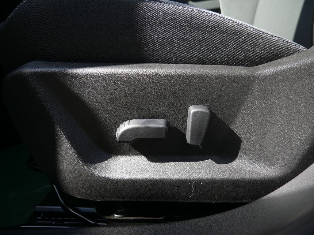 Fahrzeugabbildung Dacia Bigster Journey Hybrid 155