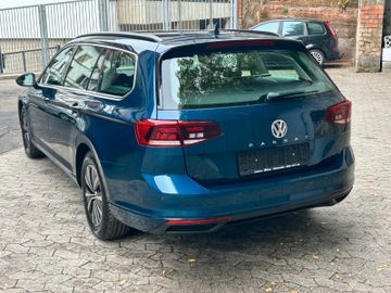 Volkswagen Passat Variant - 3