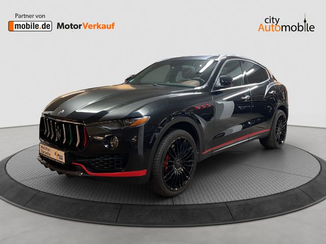 Maserati Levante S/Scheckheftgepflegt/Leder/Navi