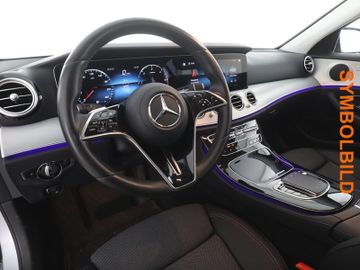 Mercedes E 220 - 5