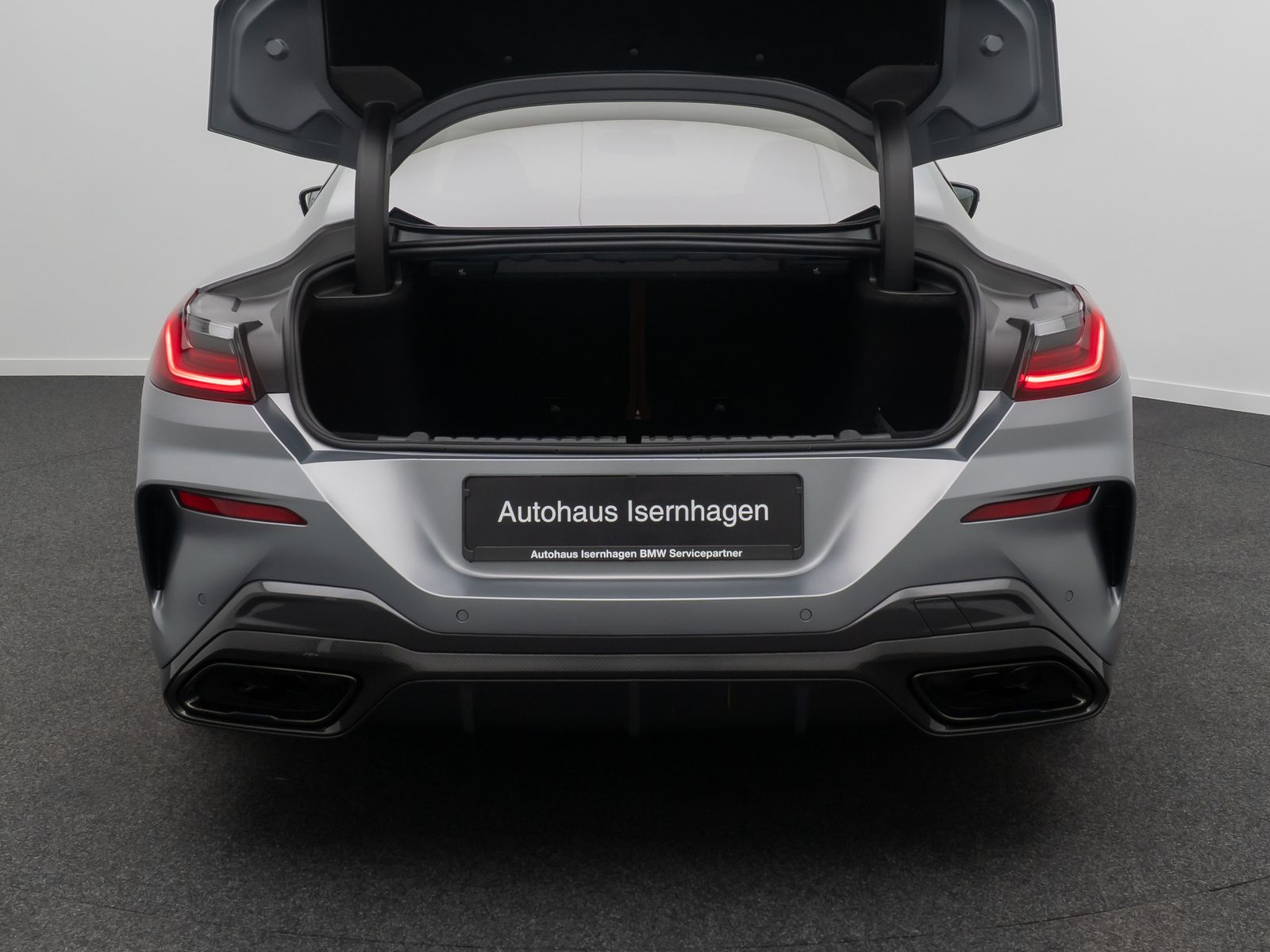 Fahrzeugabbildung BMW M850i xD Coup&eacute; B&W 360&deg;Laser DAB Individual Voll