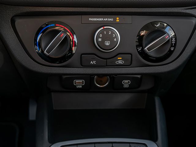 Hyundai i10 1.0 Trend Autom. Kamera Navi Spurhalteassi.