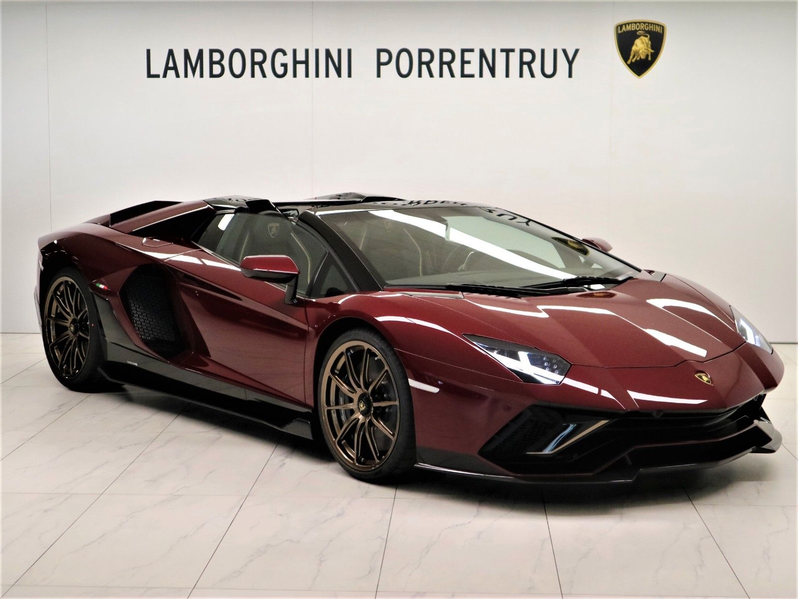 LAMBORGHINI Aventador