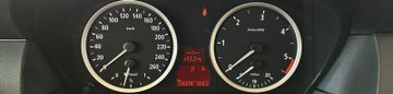 Fahrzeugabbildung BMW 535d Limousine HiFi PDC Memory NaviPro Klima