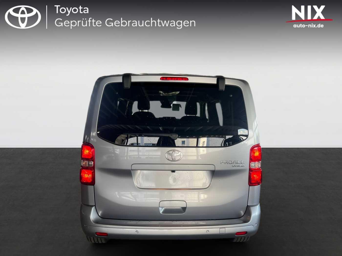 Toyota Proace Verso 2.2 D AT Teamplayer L1 8-Sitzer