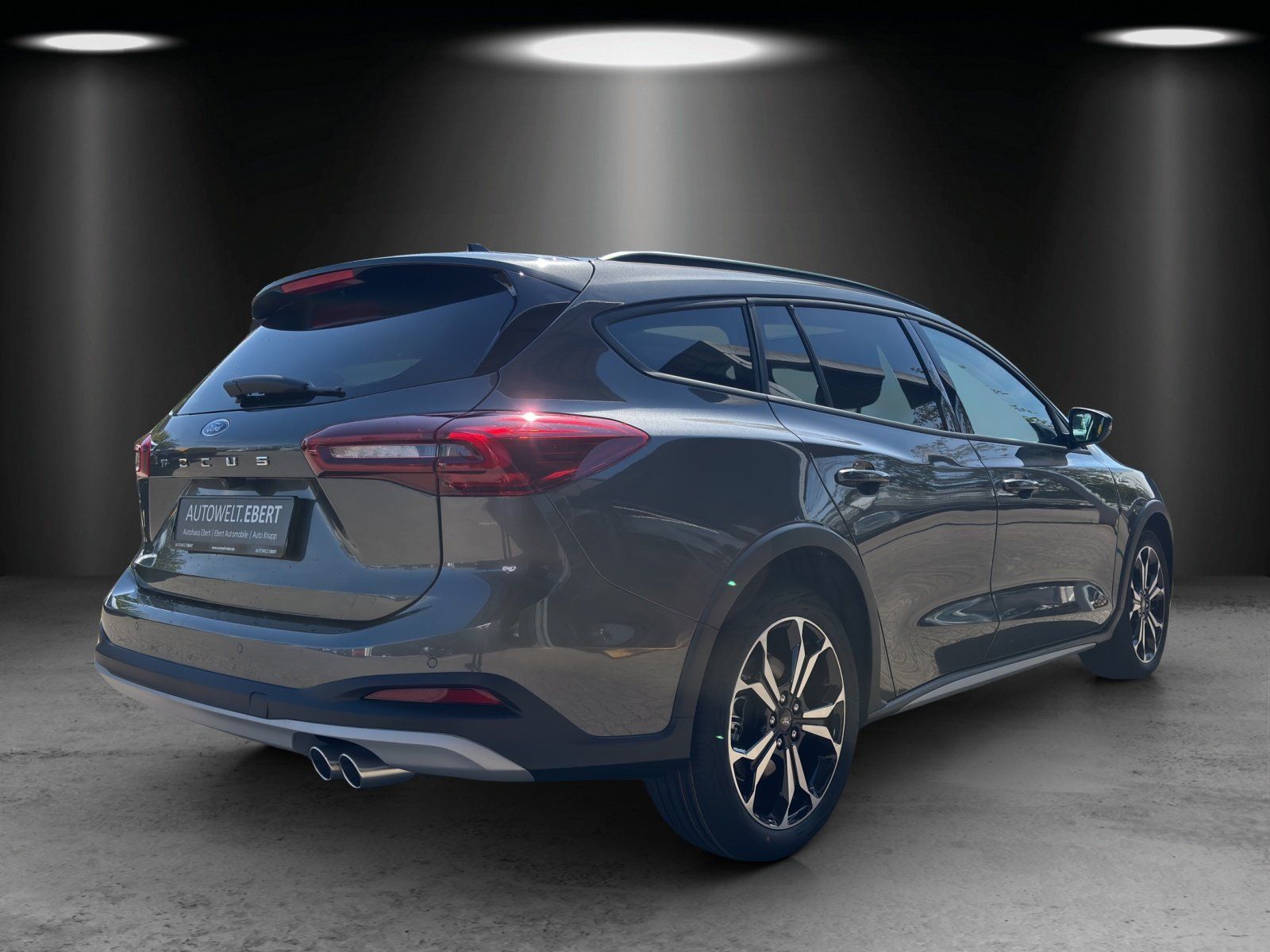 Fahrzeugabbildung Ford Focus Active X Pano Dach B&O Winter Pak. LED Mat