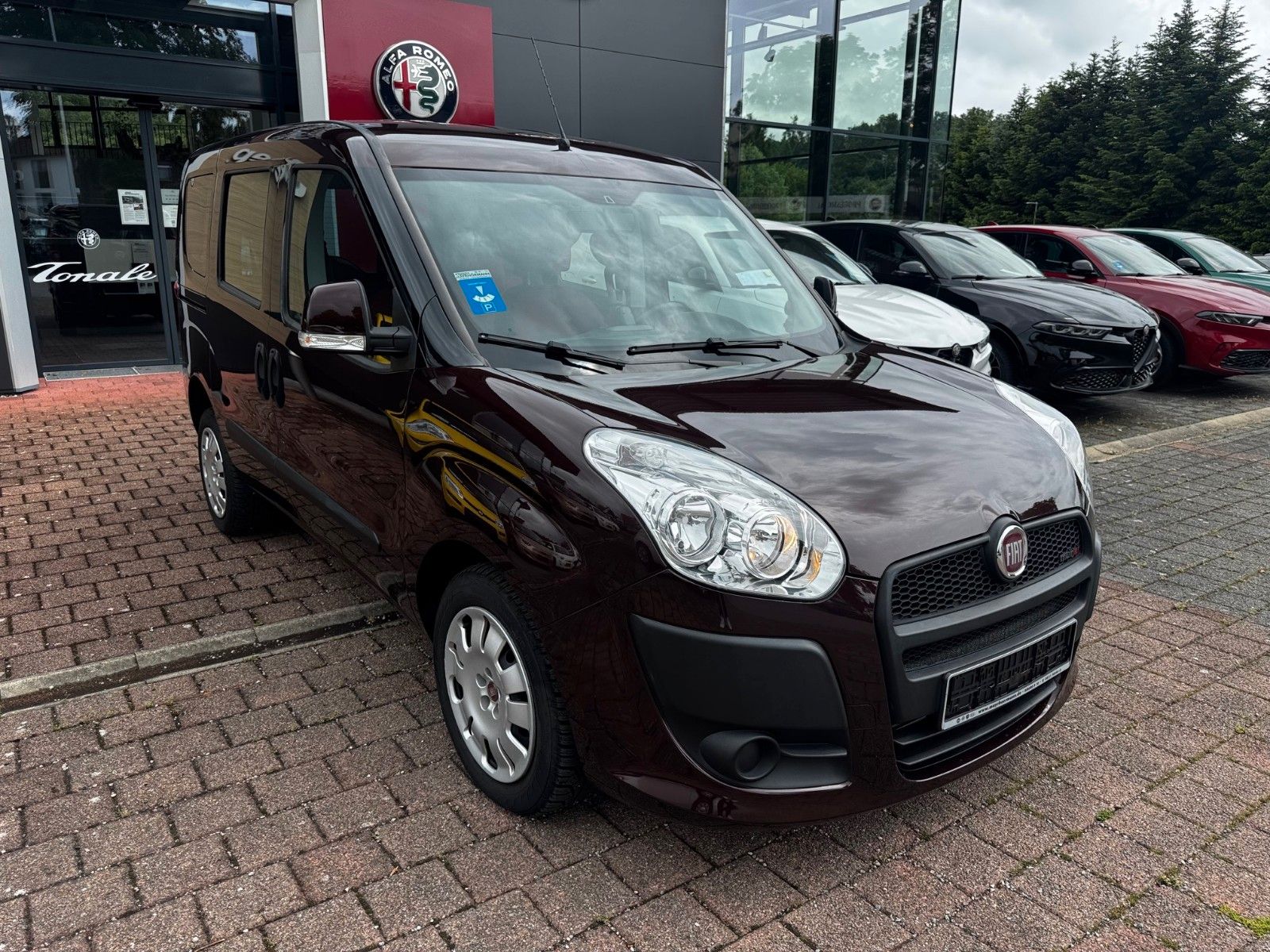 Fahrzeugabbildung Fiat Doblo My Life  1.6 Diesel 5 Sitzer