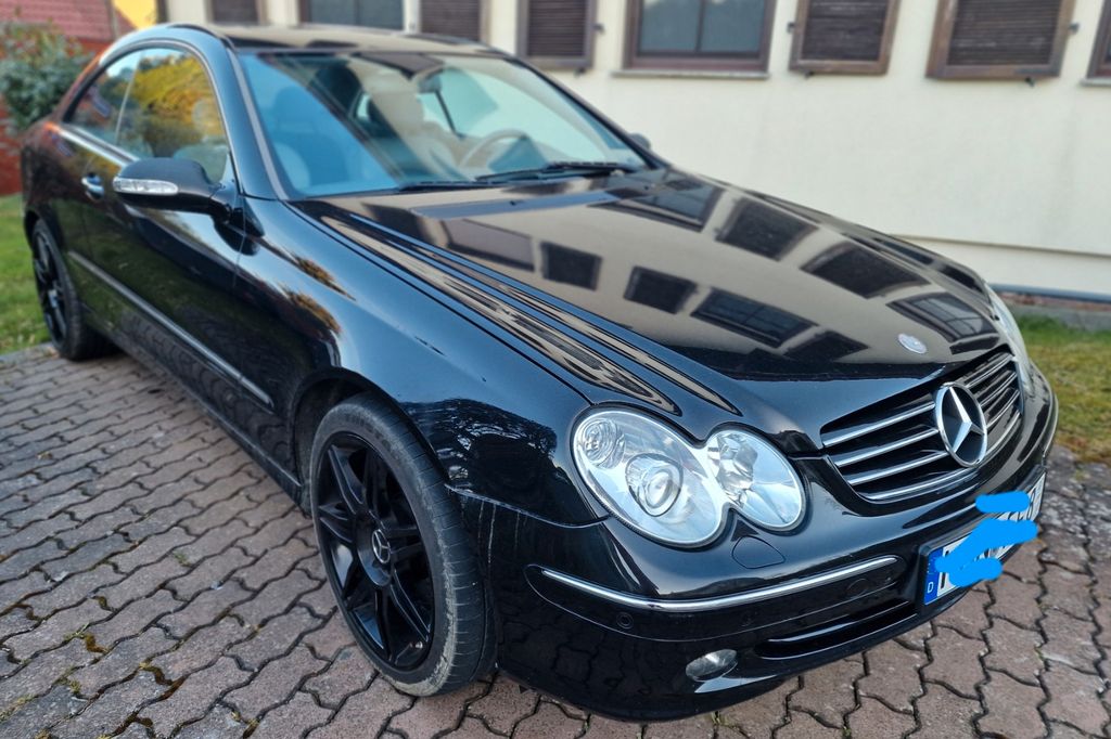 Mercedes-Benz CLK 320