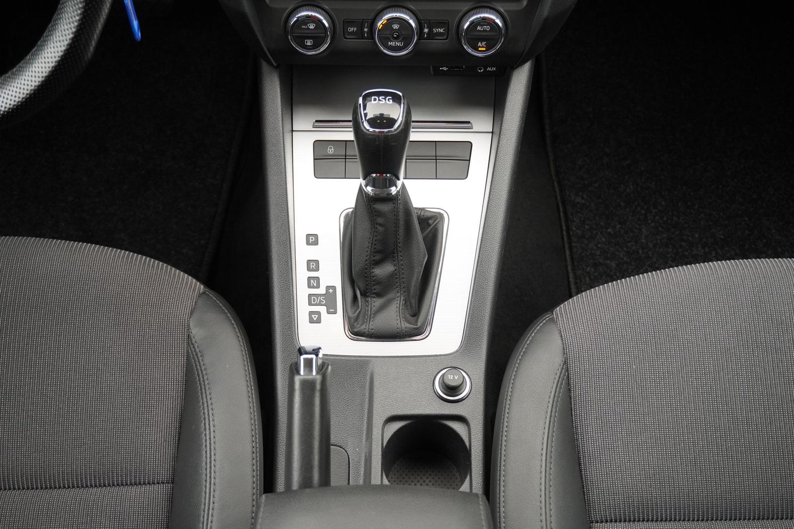 Skoda Octavia Combi 1.4 16V TSI Ambition ACC AHK PDC