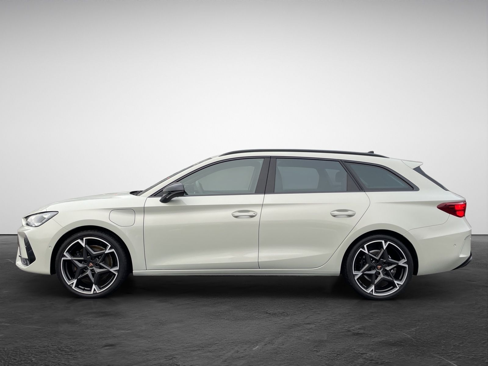 Cupra Leon Sportstourer VZ 1.5 e-HYBRID  AHK Navi LED  imagem 3