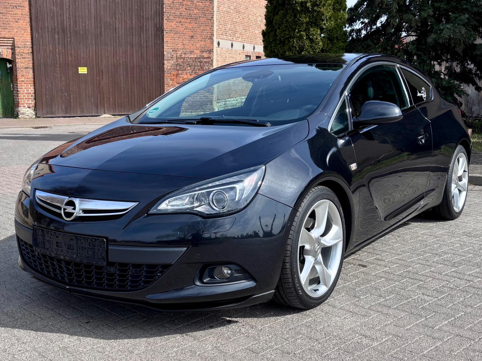 Opel Astra GTC 1.6 Turbo INNOVATION