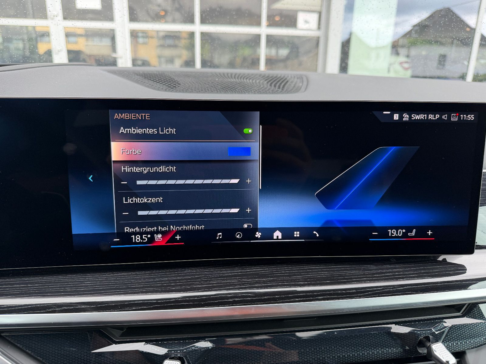 Fahrzeugabbildung BMW X5 30 d xDrive M Sport/HEAD-UP/360°/SOUND/AMBIEN