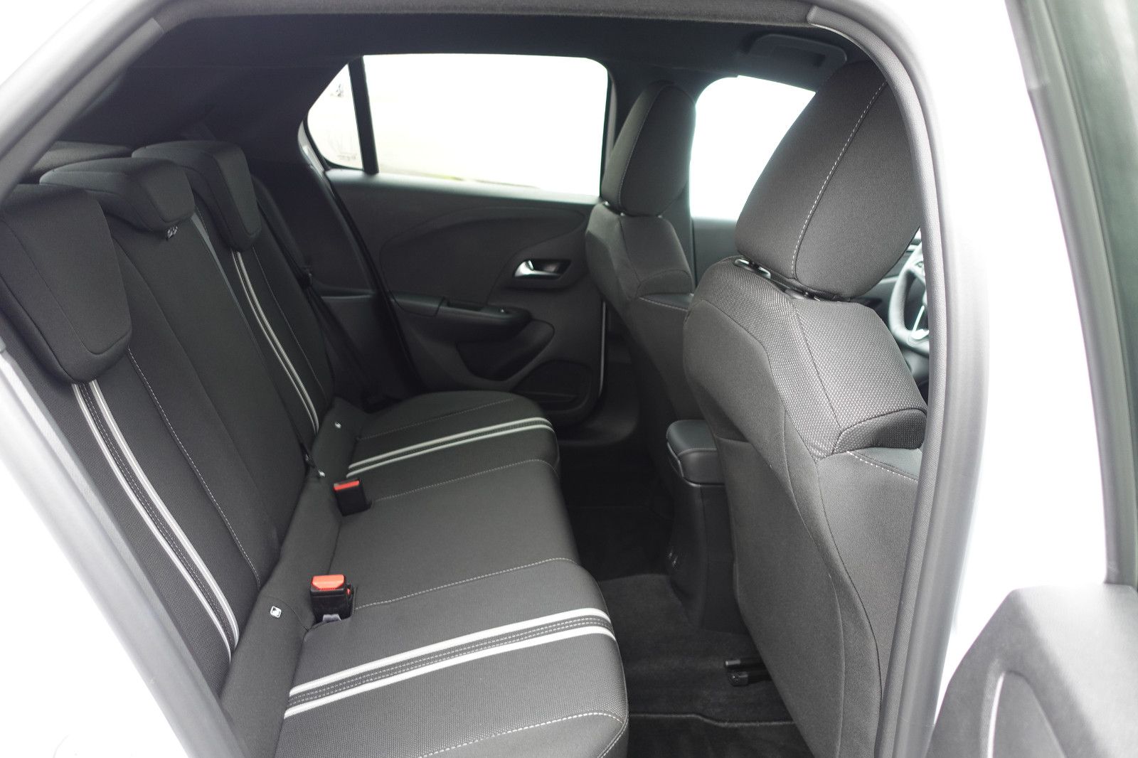 Fahrzeugabbildung Opel Corsa 1.2Turbo GS Allwetter,Navi,LED,PDC,Kamera