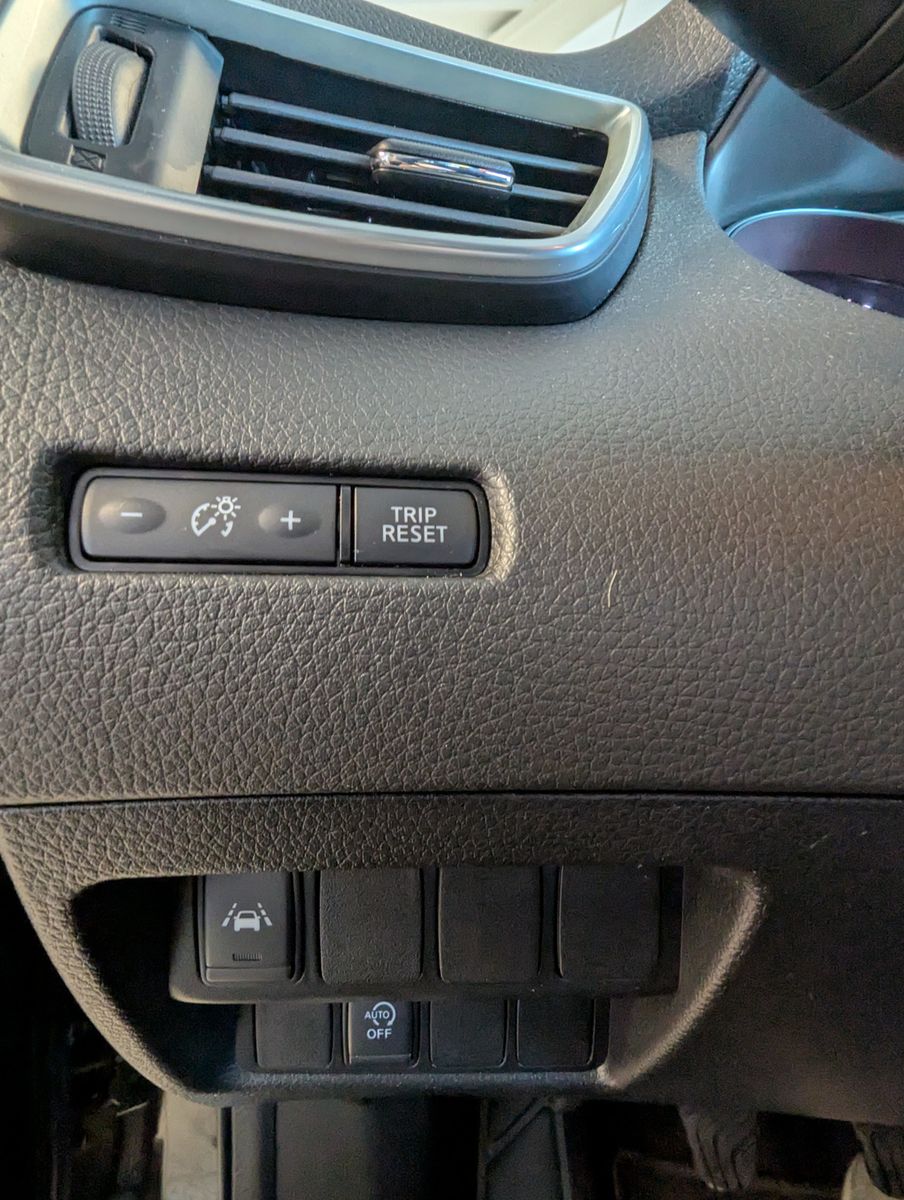 NISSAN Qashqai 1.6 DIG Tekna+ Pano Bose 360° Memory 19" - Image 23