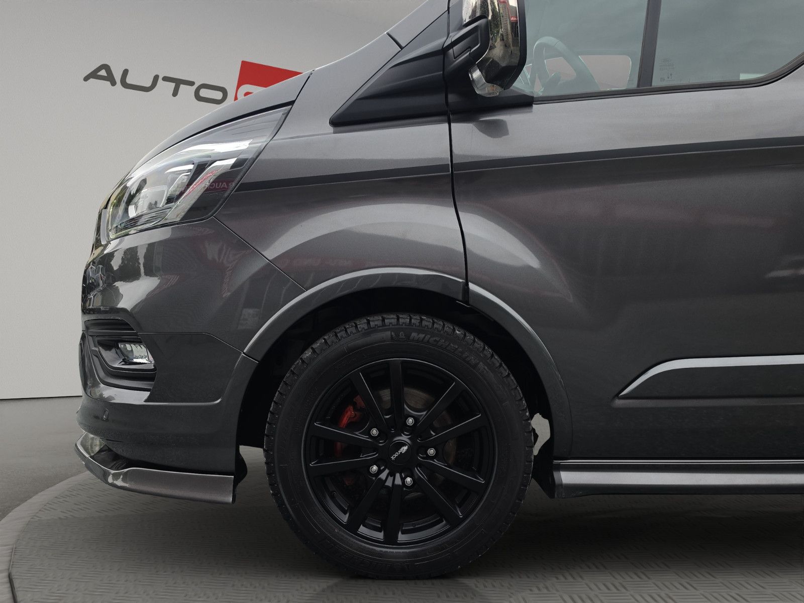 Fahrzeugabbildung Ford Transit/Tourneo Custom Kombi 320 L1  Sport
