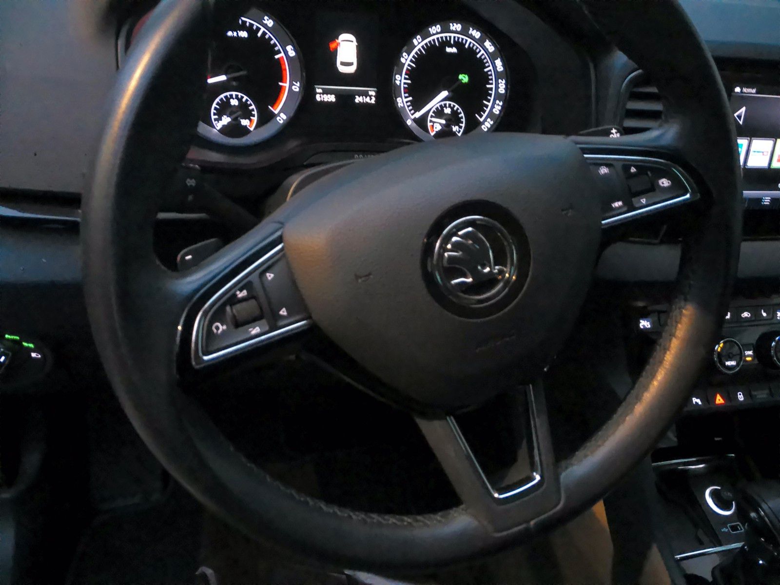 Fahrzeugabbildung SKODA Karoq Style 1.5 TSI LED DSG Navi